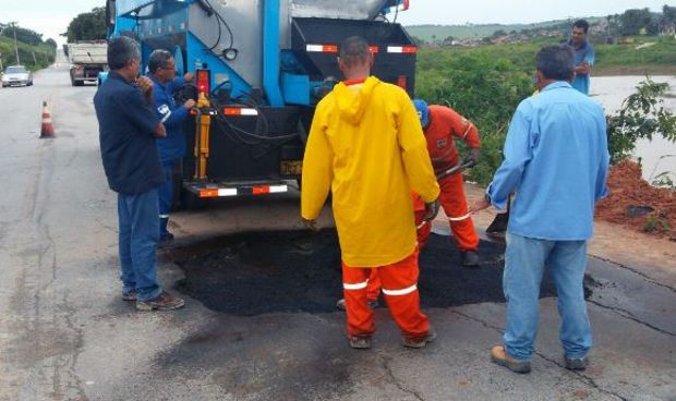 DER intensifica reparos nas rodovias estaduais