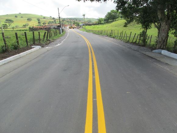 Governo de Alagoas entrega acesso recuperado e pavimentação de ruas em Belém