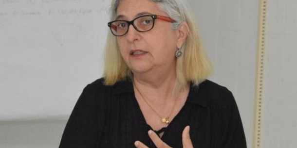 Reitora é conduzida coercitivamente para depor na sede da PF