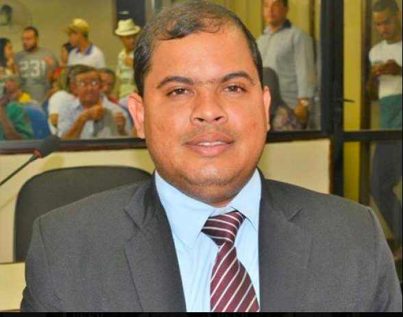 Vereador reivindica aumento de 20% para funcionários públicos de Palmeira dos índios