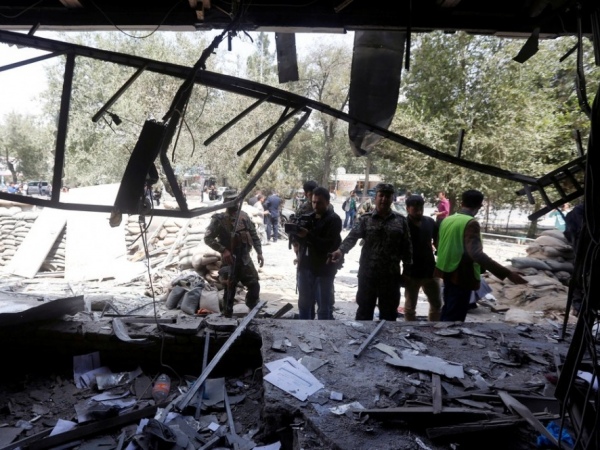 Atentado perto da embaixada americana em Cabul deixa mortos