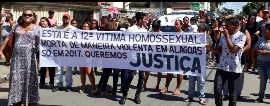 Palmeira: Familiares e amigos de travesti morto realizam passeata para pedir “JUSTIÇA”