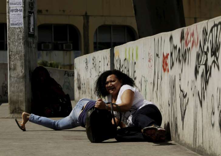 Forças Armadas chegam à Rocinha com 950 homens e 14 blindados