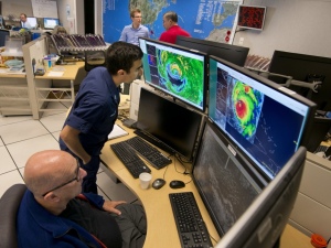 Irma, Katia e José: É normal três furacões ativos no Atlântico ao mesmo tempo?