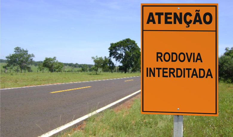 Capotamento deixa feridos na BR-101, em Joaquim Gomes, AL