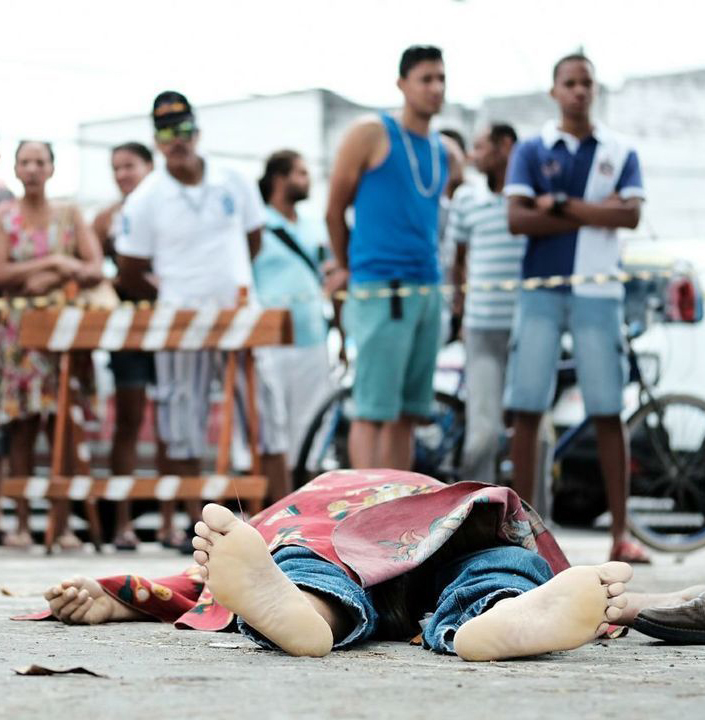 Sargento da reserva é baleado na cabeça e morre em praça de Maceió, diz PM