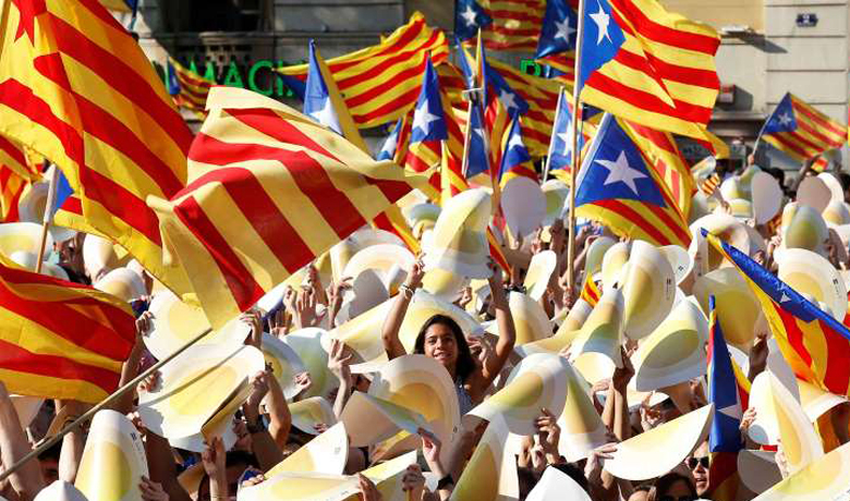Espanha e Cataluna chegam a dia decisivo na linha reta de colisão