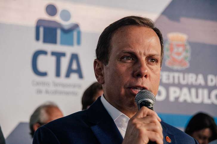Alvo de protesto, o prefeito Doria diz não temer ‘nem petista nem vigarista’