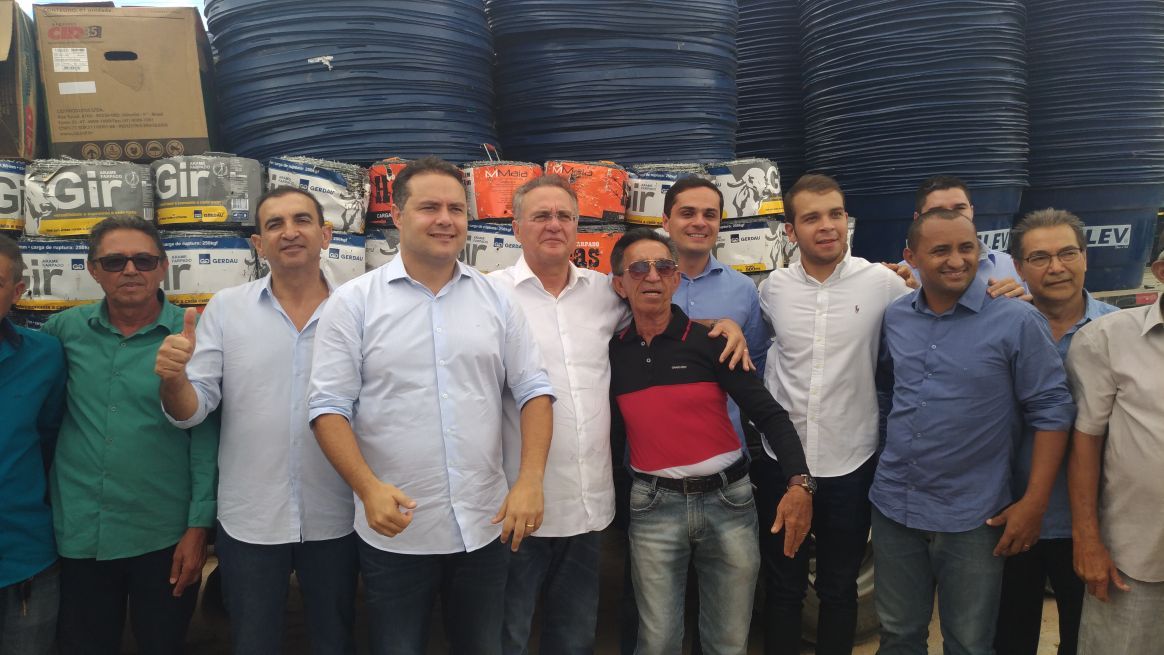 Sistema de abastecimento atende a 400 pessoas em Canapi