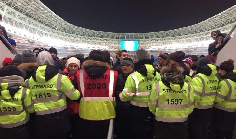 Torcedores ficam “presos” no estádio de Luzhniki após jogo entre Rússia e Argentina