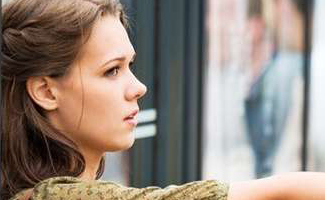 Entenda a diferença entre flerte e assédio sexual