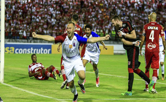 Paraná vence o CRB e garante o acesso para a Série A do Brasileiro