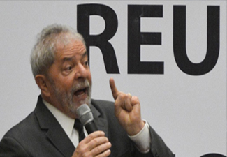 Lula provoca: ‘Quero disputar com alguém com logo da Globo na testa’