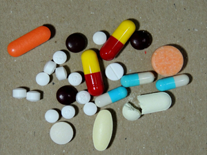 10% dos remédios vendidos em países em desenvolvimento são falsos, diz OMS