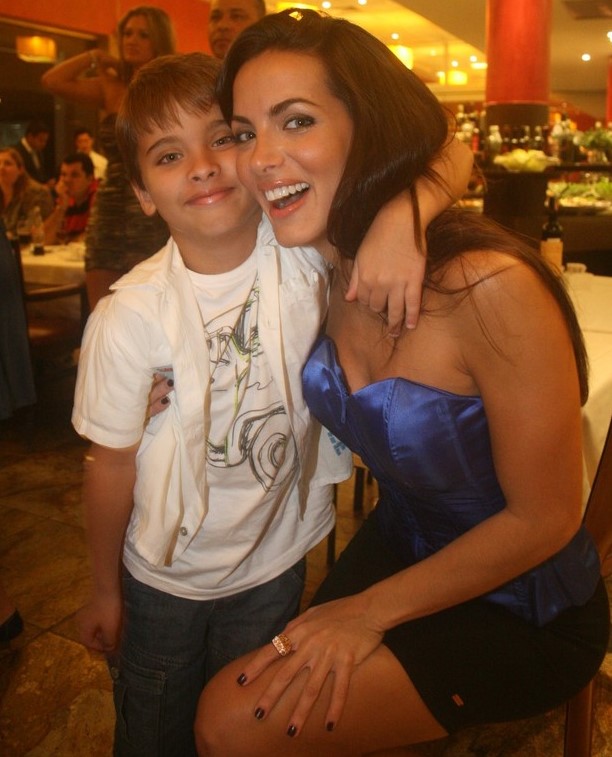 Carla Prata pede socorro nas redes sociais: “Prendam meu ex-marido”