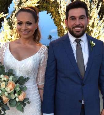 Solange Almeida e Leandro Andriani se casam em Fortaleza