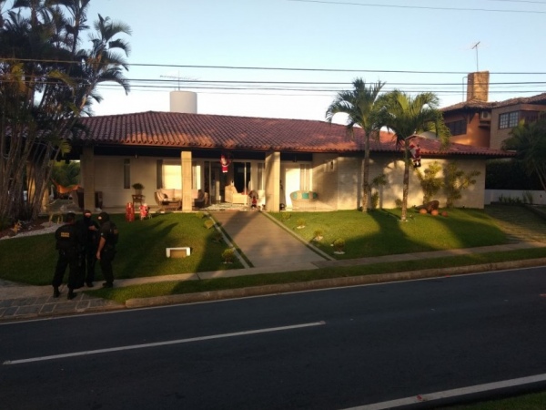 Suspeito de lavagem de dinheiro morre após resistir à ordem de prisão