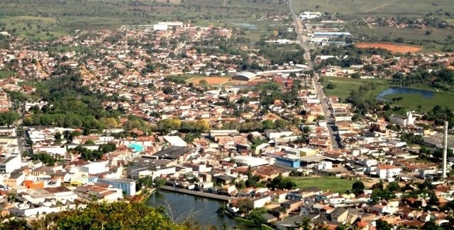 Servidores paralisam atividades por tempo indeterminado em Palmeira dos Índios