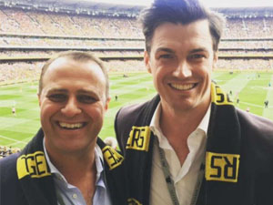 Deputado gay usa Parlamento para pedir namorado em casamento