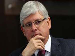 Dodge e Segóvia estão desacelerando investigações, diz Janot