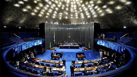 Senado aprova PEC que aumenta transferência de recursos da União para os municípios