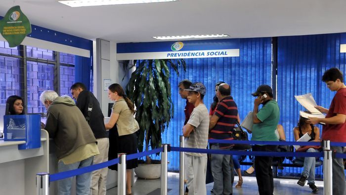 Aposentados e pensionistas tem até o dia 28 deste mês para comprovar vida no INSS