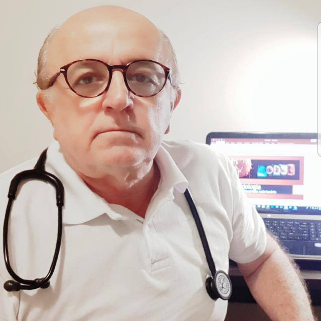 Palmeirense larga tudo aos 68 anos e vai para a Bolívia estudar medicina