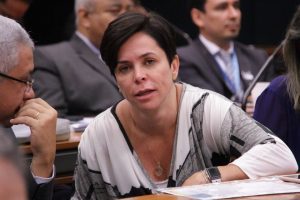 Oito dos 18 parlamentares do PTB respondem a inquéritos no STF