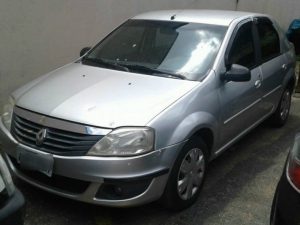 Carro suspeito de ter sido usado no assassinato de Marielle Franco é apreendido