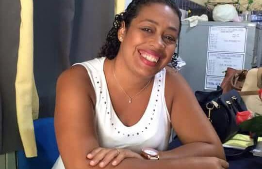 Professora é assassinada a golpes de faca pelo companheiro em Viçosa