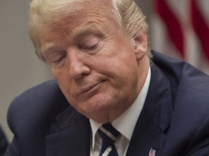 Donald Trump anuncia expulsão de 60 russos dos Estados Unidos