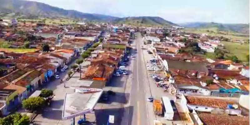 Criminosos explodem agências bancárias em Maribondo e Piranhas