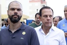 Neto de Mário Covas e ‘baladeiro’: quem é o futuro prefeito de SP com saída de Doria