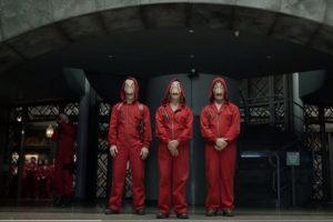 Grupo se inspira em série “La Casa de Papel” e tenta roubar banco
