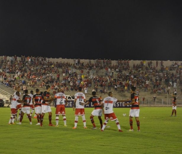 Galo perde para a Raposa no estádio Amigão na Paraíba