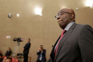 Ex-presidente do STF Joaquim Barbosa filia-se ao PSB e pode disputar eleição