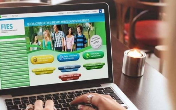 Prorrogado para 10 de maio prazo para renovar contratos