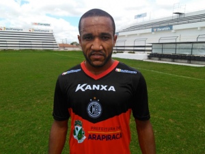 Mais dois: Jeanderson e Nona também acertam rescisão com o ASA