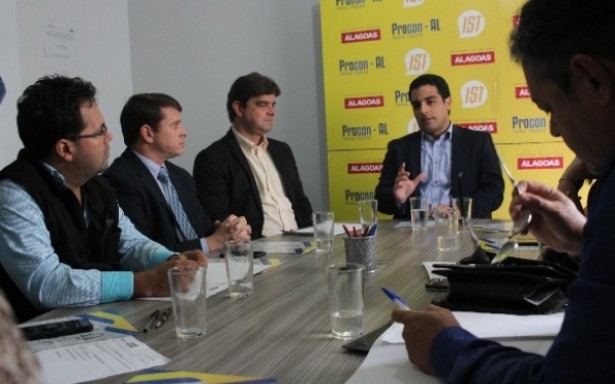 Procon notifica 70 postos para prestar esclarecimentos sobre preços abusivos