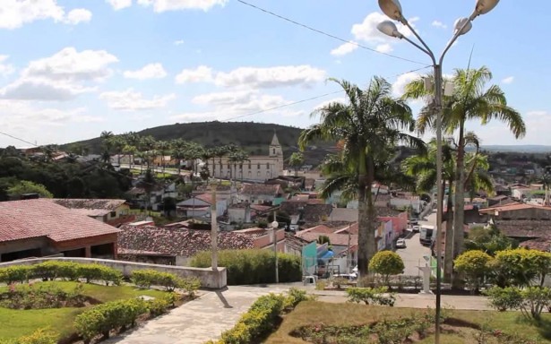 Justiça proíbe contratação de professores temporários