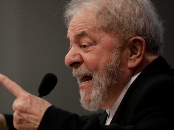 Ministros do TSE avaliam impugnar ‘de ofício’ candidatura de Lula