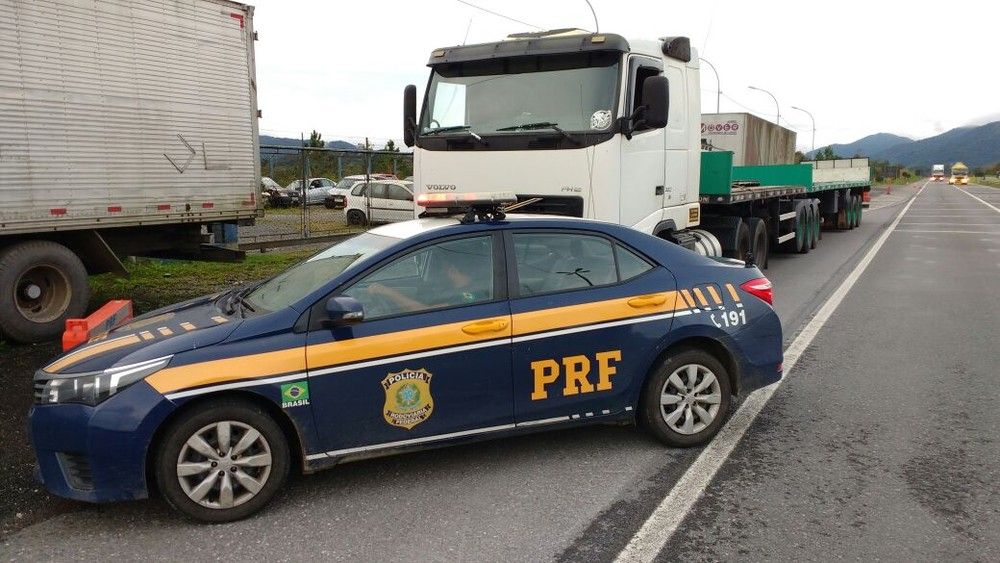 Governo começa a aplicar multa de R$100 mil à transportadoras