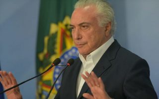 Temer anuncia redução de R$ 0,46 no diesel por 60 dias