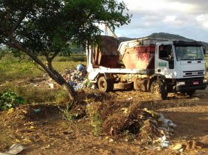 Lixão desativado em Palmeira volta a receber resíduos do município