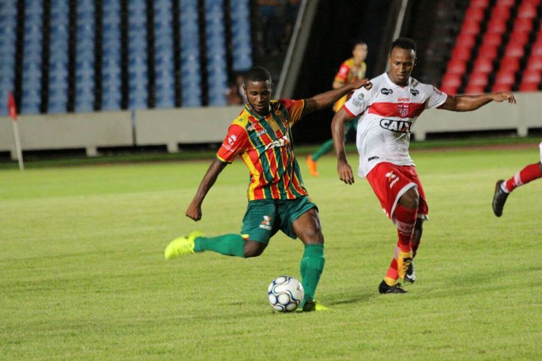 CRB vence o Sampaio Correia por 3 a 2 no Castelão