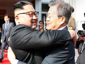 Presidente sul-coreano se reúne com Kim Jong-un em zona desmilitarizada