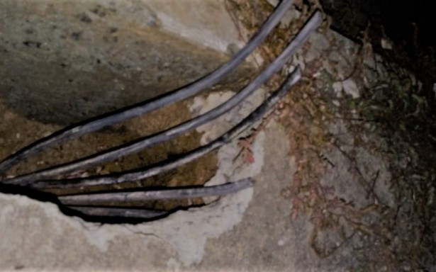 Vândalos roubam cabos de iluminação na Av. Pierre Chalita