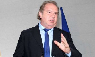 Carlesse é eleito governador do Tocantins para mandato até o fim do ano