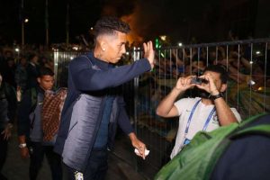 Jogadores da seleção tentam se preservar contra ‘excesso’ de convidados