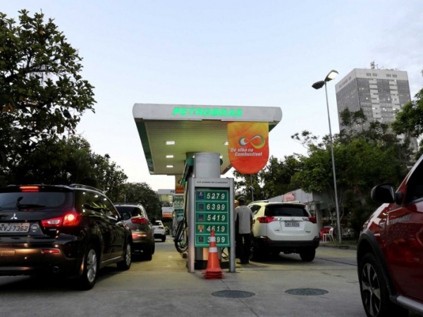 Inflação sobe 0,4% em maio pressionada por gasolina e energia elétrica